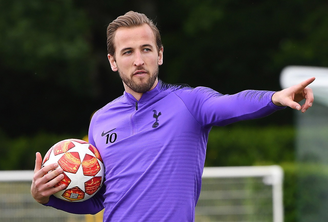 的锋线球员 的锋线球员