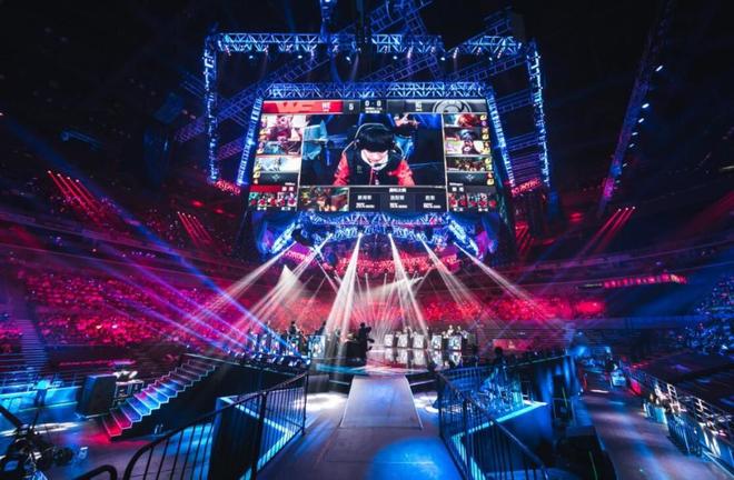 通过中场球 通过中场球