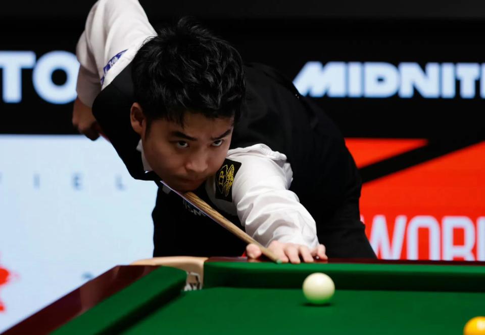 他被冠以天 他被冠以天