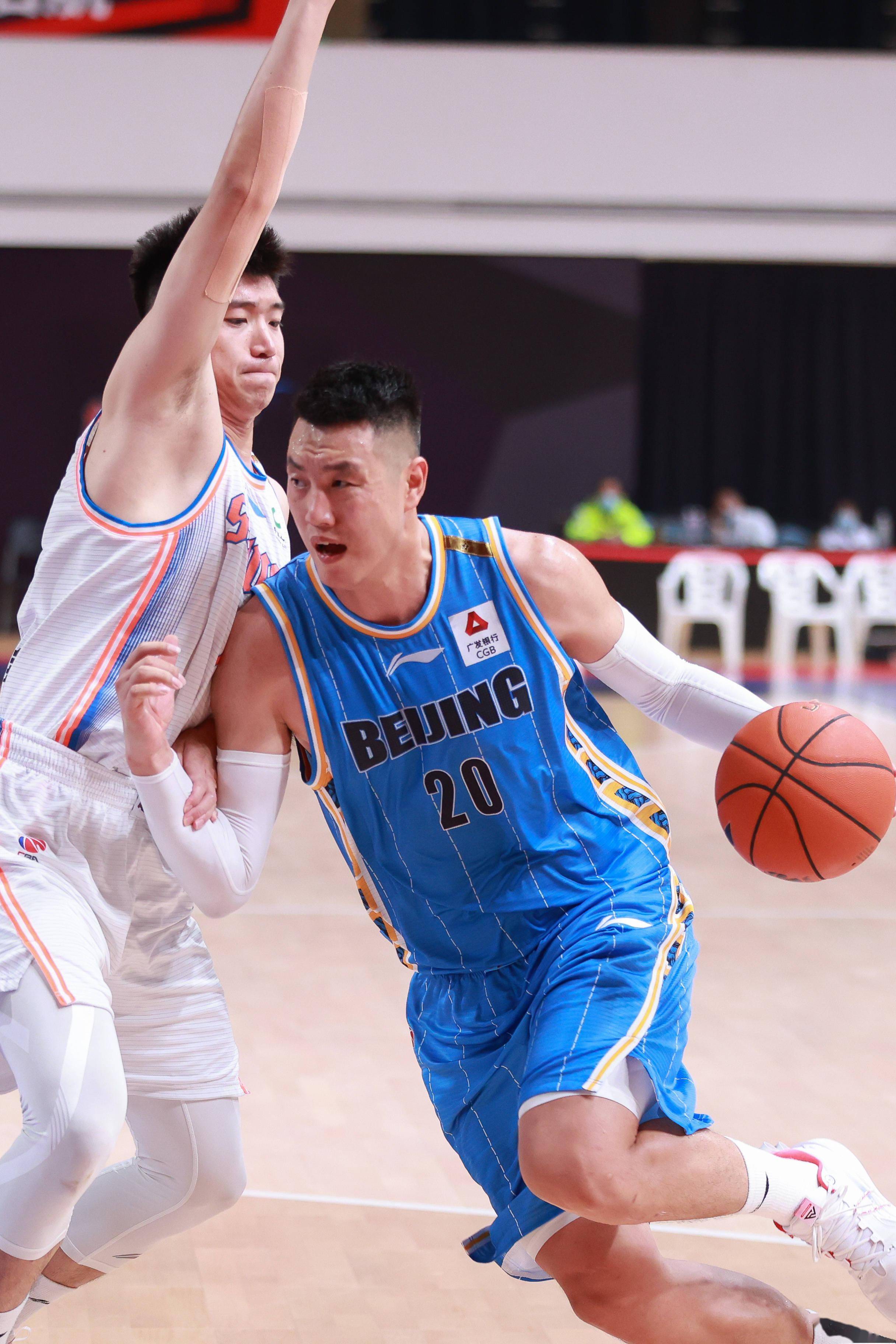 的赛场上 的赛场上